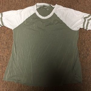 American Eagle T-Shirt